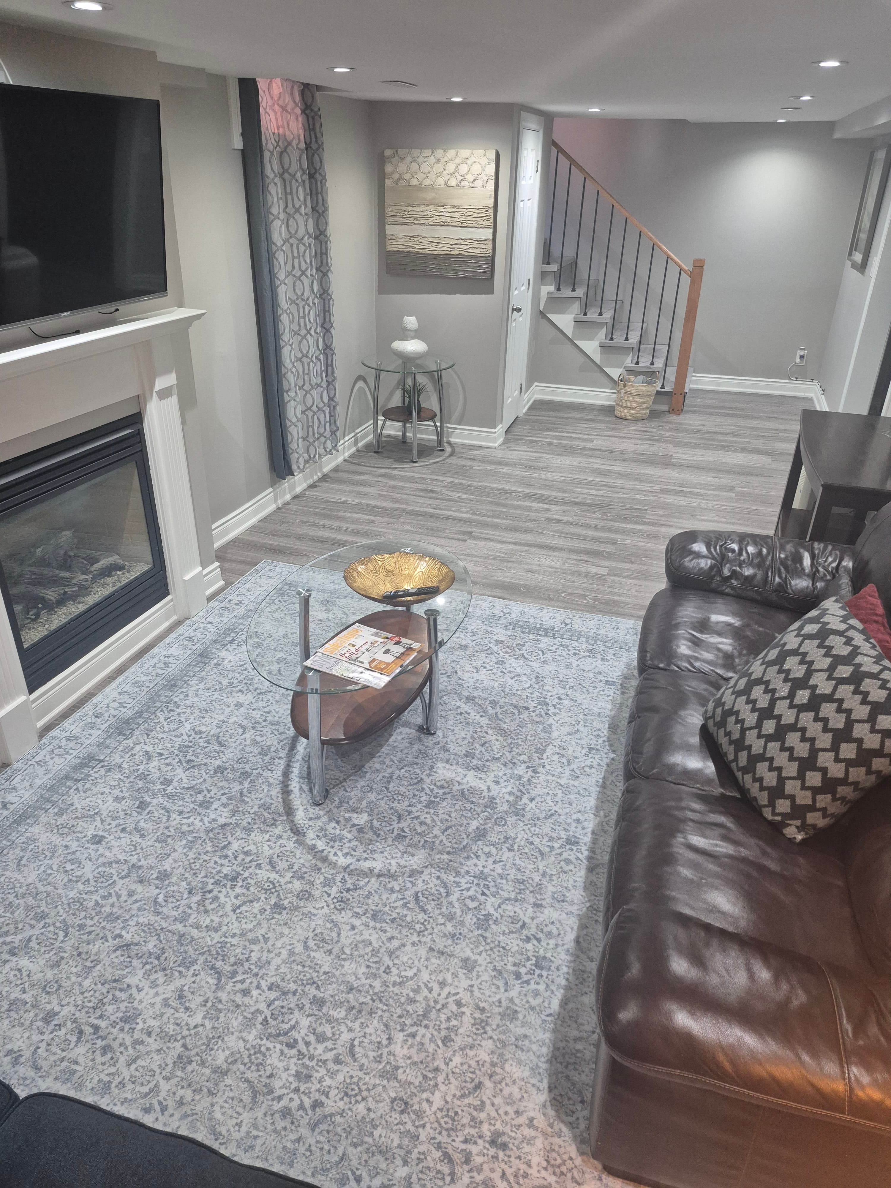 WHITBY TWO BEDROOM BASEMENT APARTMENT - Photo 3